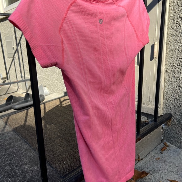 Pink Lululemon Swiftly tee - Picture 2 of 7